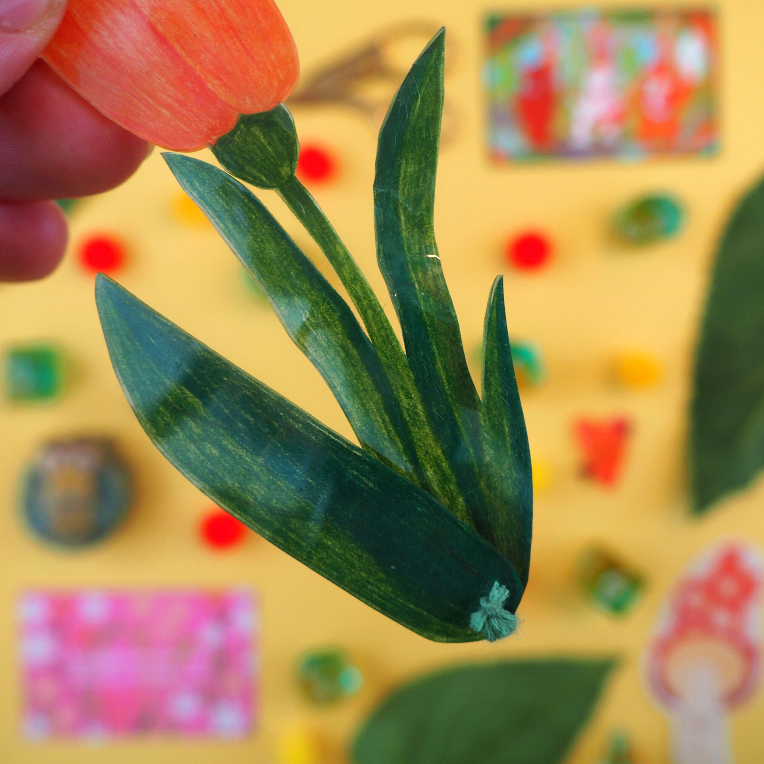 Décoration à suspendre - Fleur à longues feuilles